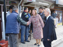 MHP Milletveki Aday Adayı Arapoğlu ve Furuncuoğlu Taraklı Esnafını Ziyaret etti.