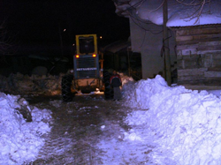 Köy Yollarında Gece Gündüz Çalışma