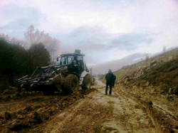 Hacıyakup Bayır Mahallesi’n de yol Onarım çalışması