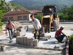 Ve Taraklı Sokakları Kilitleniyor