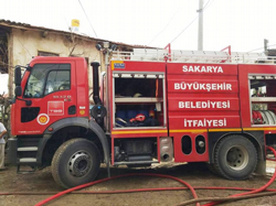 Tek Katlı Ahşap Yayla Evi Yandı