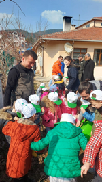 TARAKLI’DA ZÜBEYDE HANIM ANAOKULU’NUN ÖĞRENCİLERİ FİDAN DİKTİ