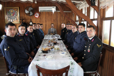 Taraklı Kaymakamı Burak Serttaş, 17 Ekim Astsubaylar Günü'nü Kutladı