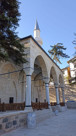 500 yıllık Camii restorasyonla ibadete açılıyor