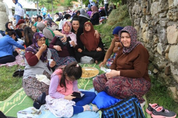 İçdedeler Mahallesi'nde Dayanışma Örneği