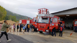 Taraklı Ortaokulu ve İmam Hatip Ortaokulu Öğrencilerinden İtfaiye Ziyareti